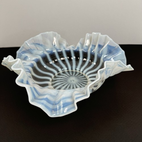 Fenton Glass Spiral Optic Opalescent White Clear Ruffled Bowl Vintage 1930s 10" - Photo 14/15