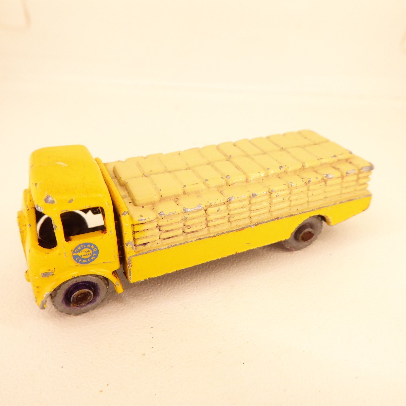 Matchbox 51a, Albion Chieftain - Free Price Guide & Review