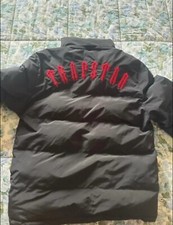 trapstar giubbotto, giacchetto Trapstar London colore nero, cappuccio removibile