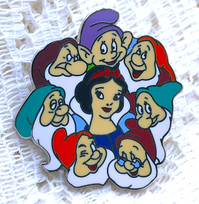 DISNEY Trading Pin SNOW WHITE and the SEVEN DWARFS Vignette Portrait ...