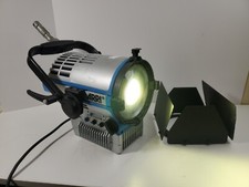 ARRI L7-C Color LED Fresnel Kit - Read 