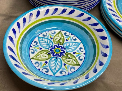 26 Pc Set ~ Cynthia Rowley Melamine Green / Yellow Floral ~ Plates Bowl, Platter - Picture 9 of 12