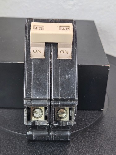 EATON CUTLER HAMMER ELECTRICAL CIRCUIT BREAKER 40 A 2 POLE CH240 - Picture 2 of 13