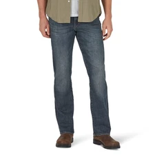 Mens Extreme Motion Regular Boot Jean Maverick 34W x 32L