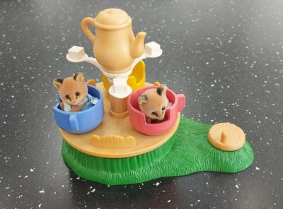 Sylvanian Families Renard Fox Teacup Ride And Babies. 