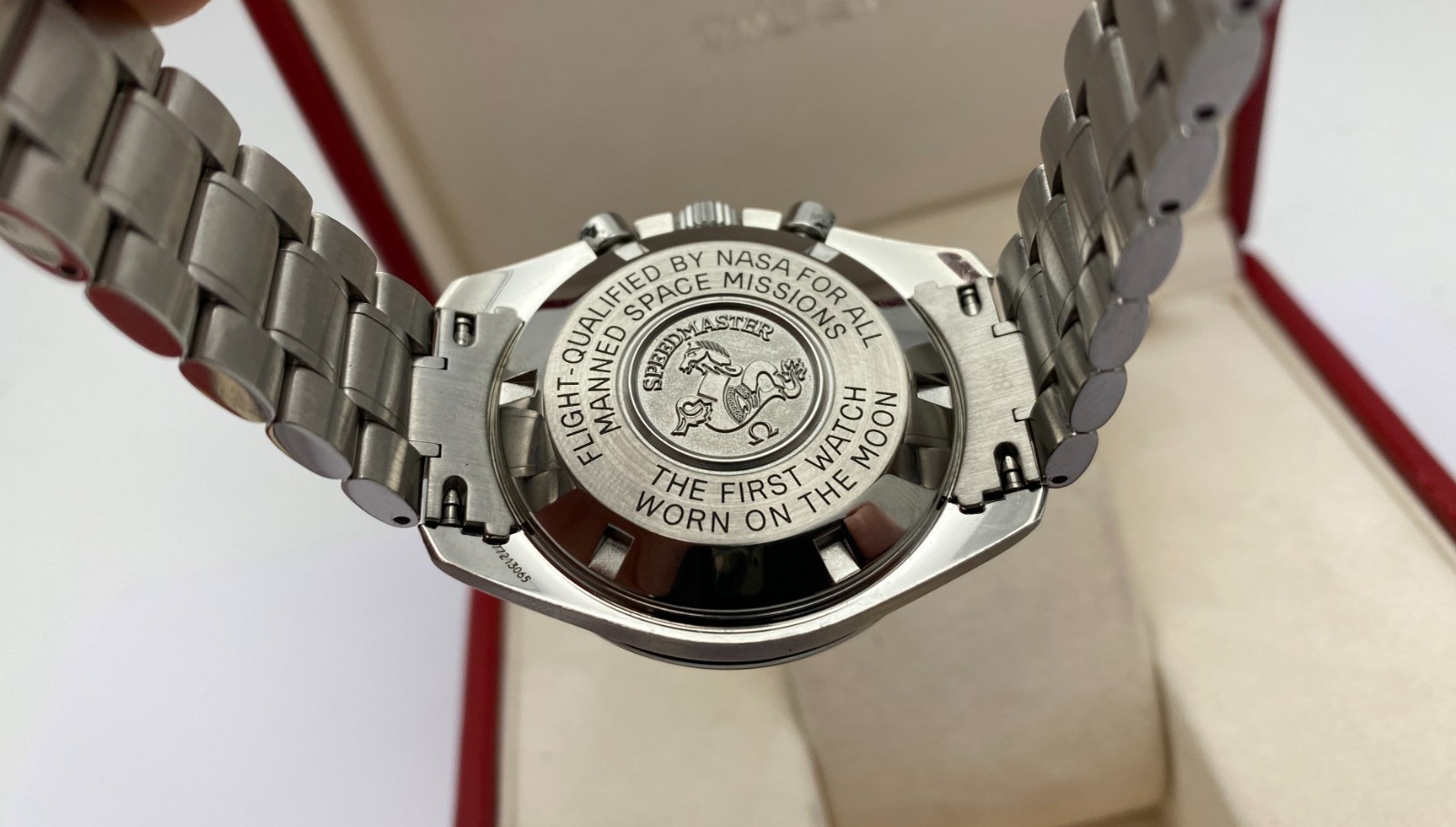 *Boxed/Papers* Omega Speedmaster Moon Watch Manual Wind 42mm 3570.50.00 image 6