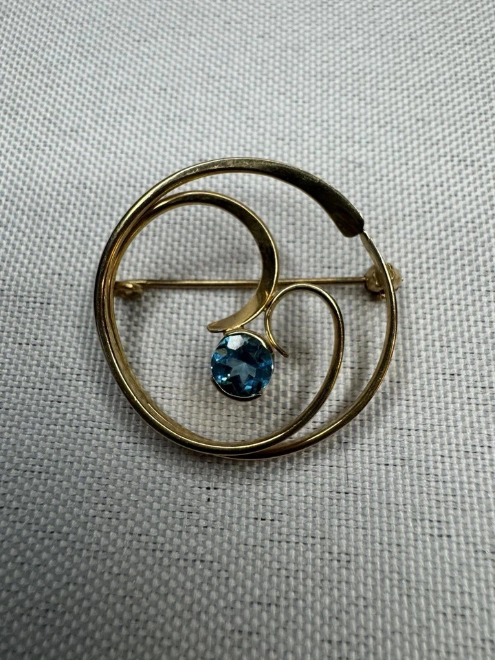 Broche prendedor para mujer topacio creado en laboratorio corte redondo de 2 quilates acabado oro amarillo de 14 quilates plateado Foto 4 de 4
