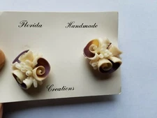 Shell Earrings Gorgeous Ivory Purple Florida Handmade Creations Vntage Screwback
