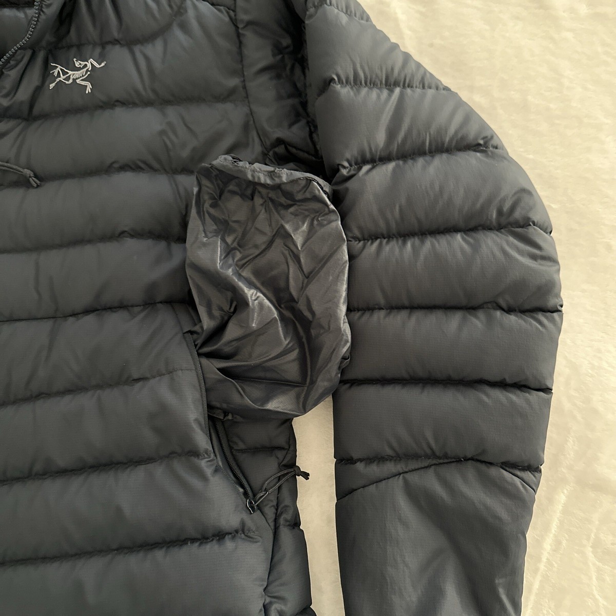Arc'teryx Thorium AR Jacket Model 17226 Mens Small Color Nighthawk