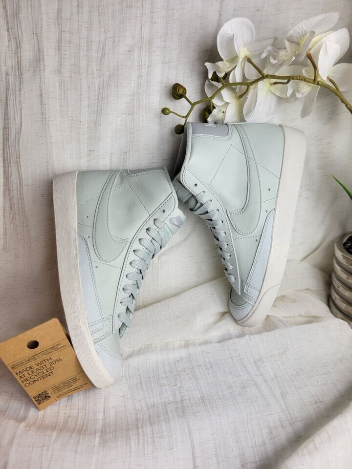 Nike Blazer Mid 77 Next Nature (Womens Size 6) Shoes DQ4124  display picture 1