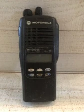 MOTOROLA HT1250-LS+ HANDHELD RADIO NO BATTERY & ANTENNA*