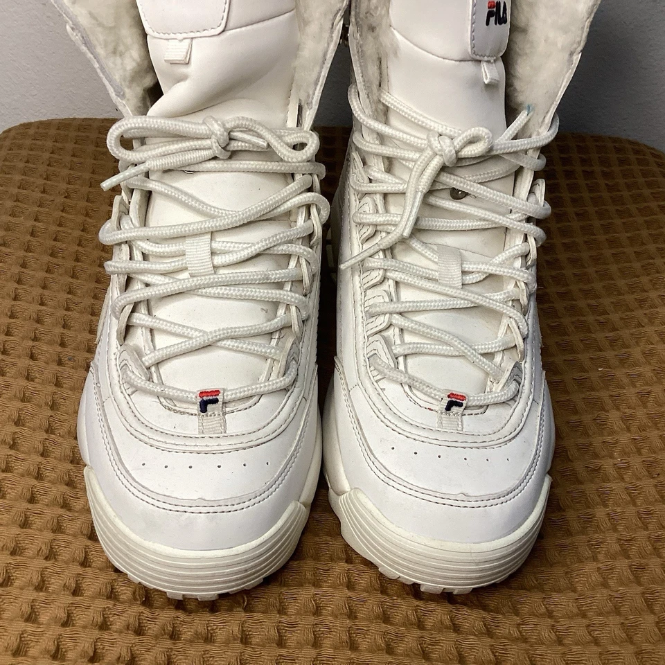 Fila Boots Women’s Sz 10 White Disruptor 10” High Top Sherpa Lined Light Winter - Image 4 of 4