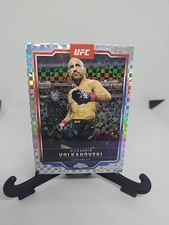 2025 Topps Chrome UFC #18 Alexander Volkanovski X-Fractor