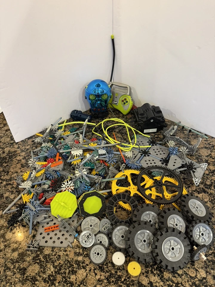 K nex Command-a-Bot Radio Control Kit - K'nex RC Robot Set Works Tested - Image 2 of 4