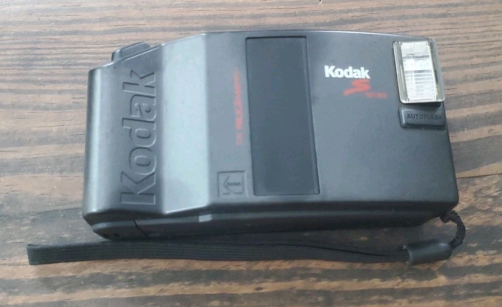 Vintage Kodak S400SL 35MM Film Camera Ektanar Lens S Series Untested w/Film