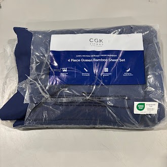 CGK UNLIMITED QUEEN SIZE 4 PIECE SHEET SET COMFY BED SHEETS SET - NAVY BLUE