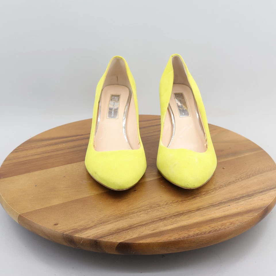 Salto amarelo neon I.N.C International Concepts tamanho 6.5 - Imagem 2 de 4