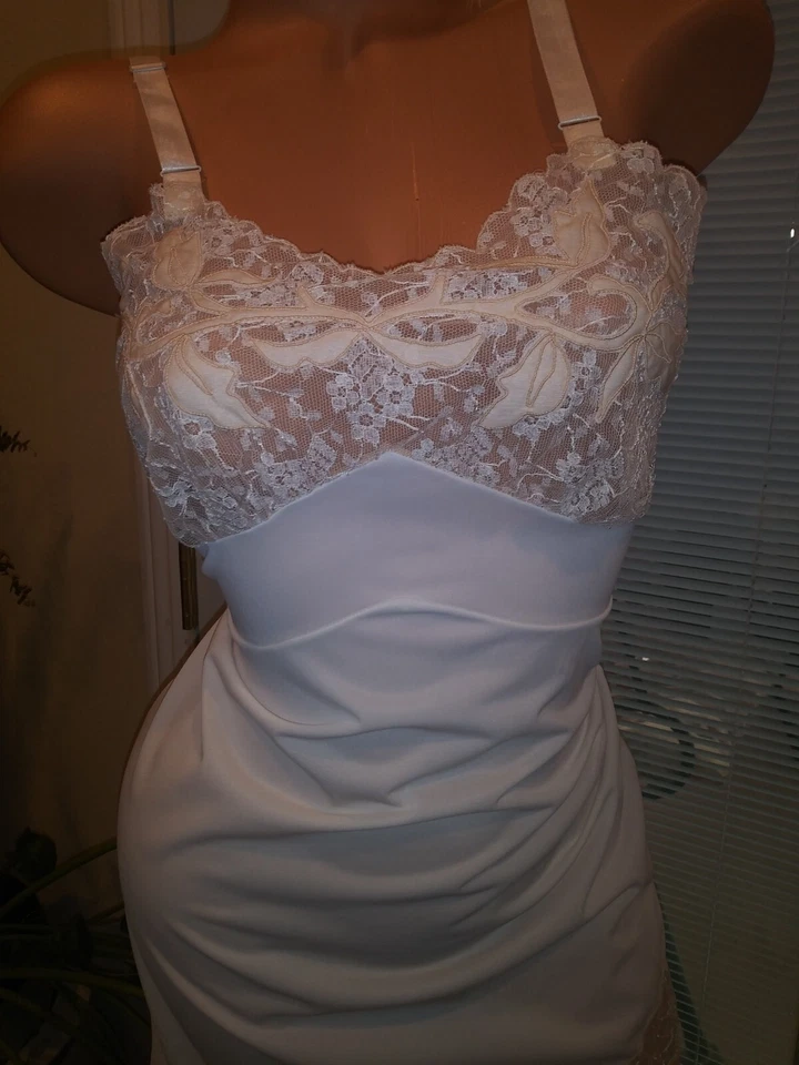 De colección Sedoso Suave Deslizamiento Chantilly Encaje Deslizable Pin Up Ranura Volantes Deslizable con Inserto Encaje Foto 2 de 4