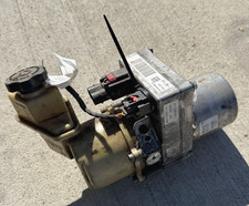 2011-2015 Dodge Charger Chrysler 300 Power Steering Pump  3.6L 5.7L  Used