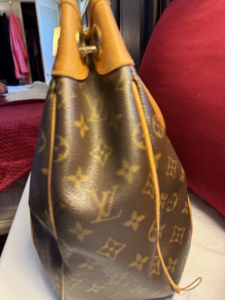 Vintage “LOUIS VUITTON” H/C Monogram Galleria PM Shoulder Handbag Collector Item - Image 2 of 4
