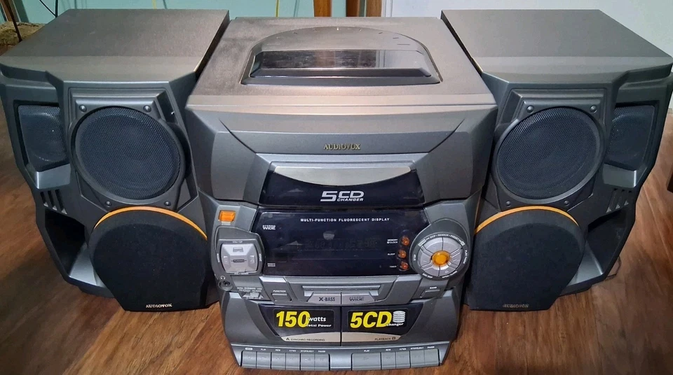 AudioVox Model: CD2763 - 5 CD Home Stereo System - Image 3 of 4