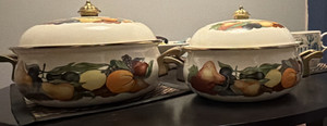 Regency Club Round Fruit Motif Casserole Pans with Lids, Two-Piece Set