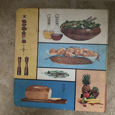 Betty Crocker's New Picture Cook Book 1961 First Edition 6th