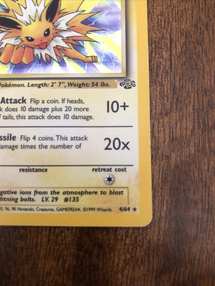 Pokémon TCG Jolteon 4/64 Holo Rare 1st Edition Jungle - Image 4 of 4
