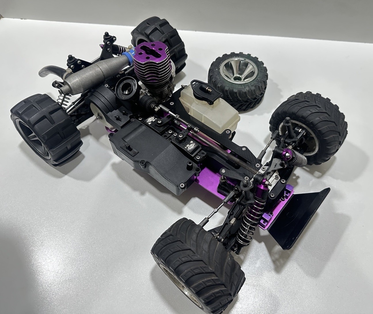 Schumacher Menace 21 - Nitro 3 Speed 1/10 Scale 4WD Stadium 