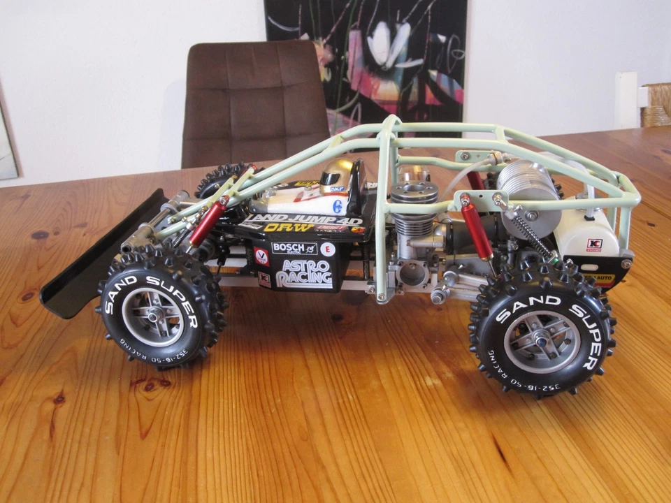 Graupner Kyosho Land Jump 4WD RC Buggy mit OS Max 3,5ccm Motor im Neuzustand - Bild 2 von 4