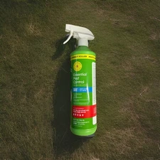 BugMD Empty Refillable Spray Bottle Pest Control 32oz