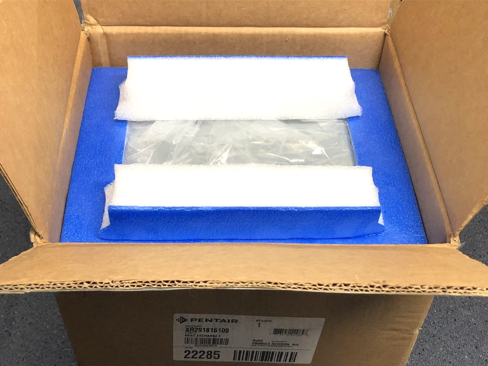 Intercambiador de calor aire-aire Pentair Hoffman XR291816109 ClimaGuard XR29 18w/F 115V Foto 3 de 4