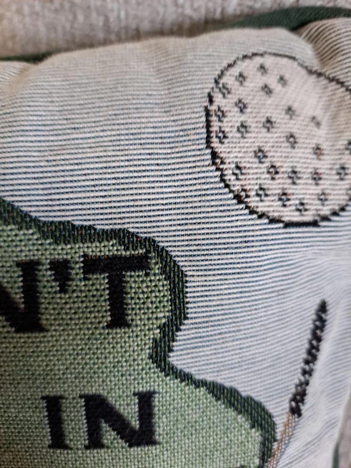 Almohada de sofá estilo punta de aguja "SI NO TIENEN GOLF EN EL CIELO" 10"x13" Foto 4 de 4