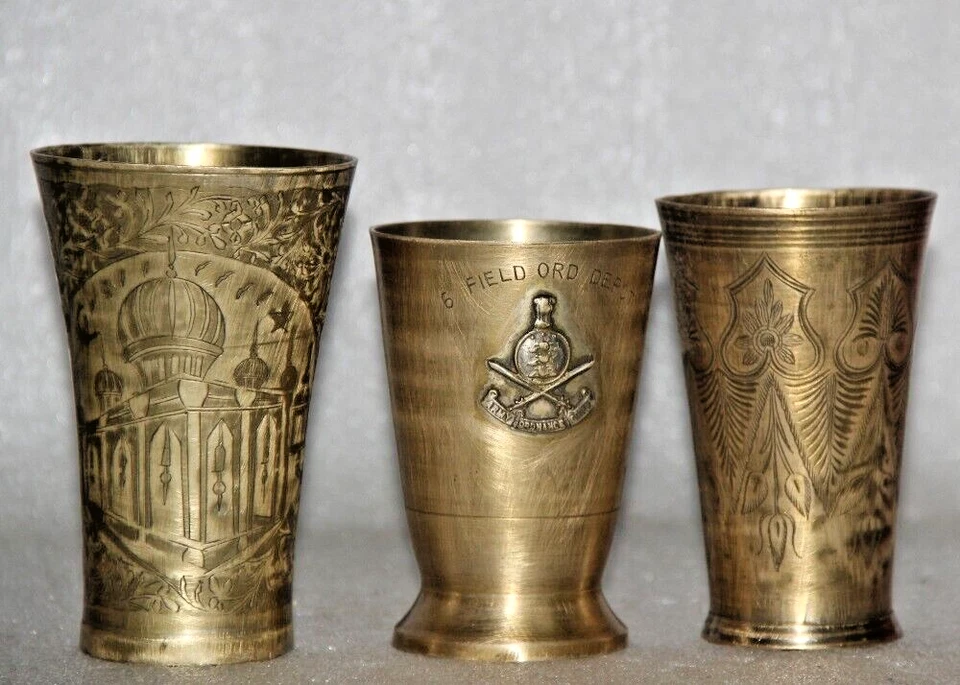 Antiguo vaso de latón original grabado a mano - 13619 Foto 2 de 4