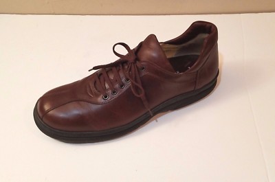 J. Fenestrier pour BARNEYS NEW YORK Brown Leather Lace-Up  display picture 1