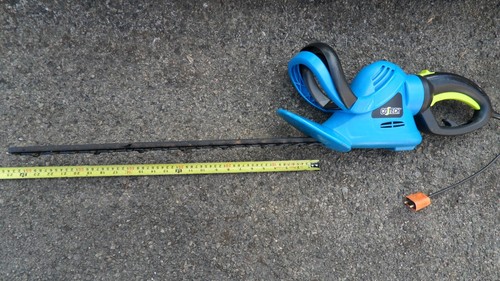 Cotech Hedge Trimmer 60cm (24" approx) 620W - LITTLE USED - Picture 7 of 13