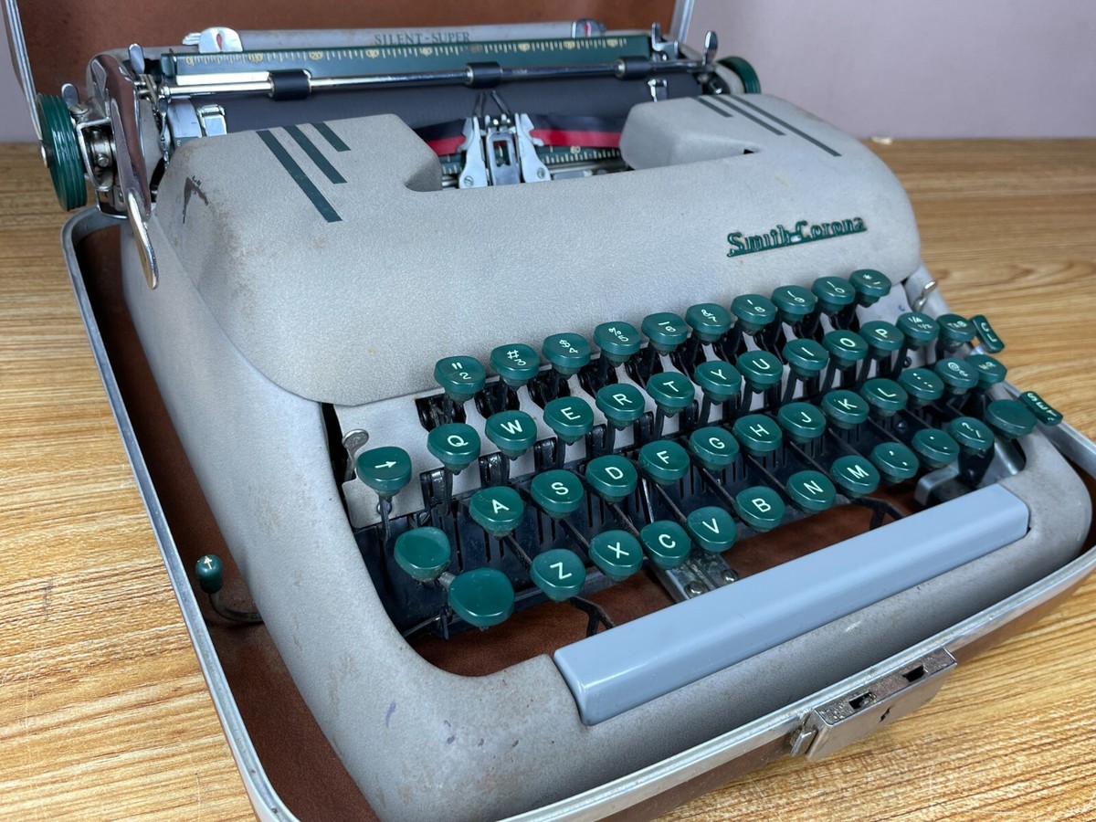 【Special Archives】 1954s SMITH antique 1954 Smith-Corona Silent-Super Serviced Vintage Portable