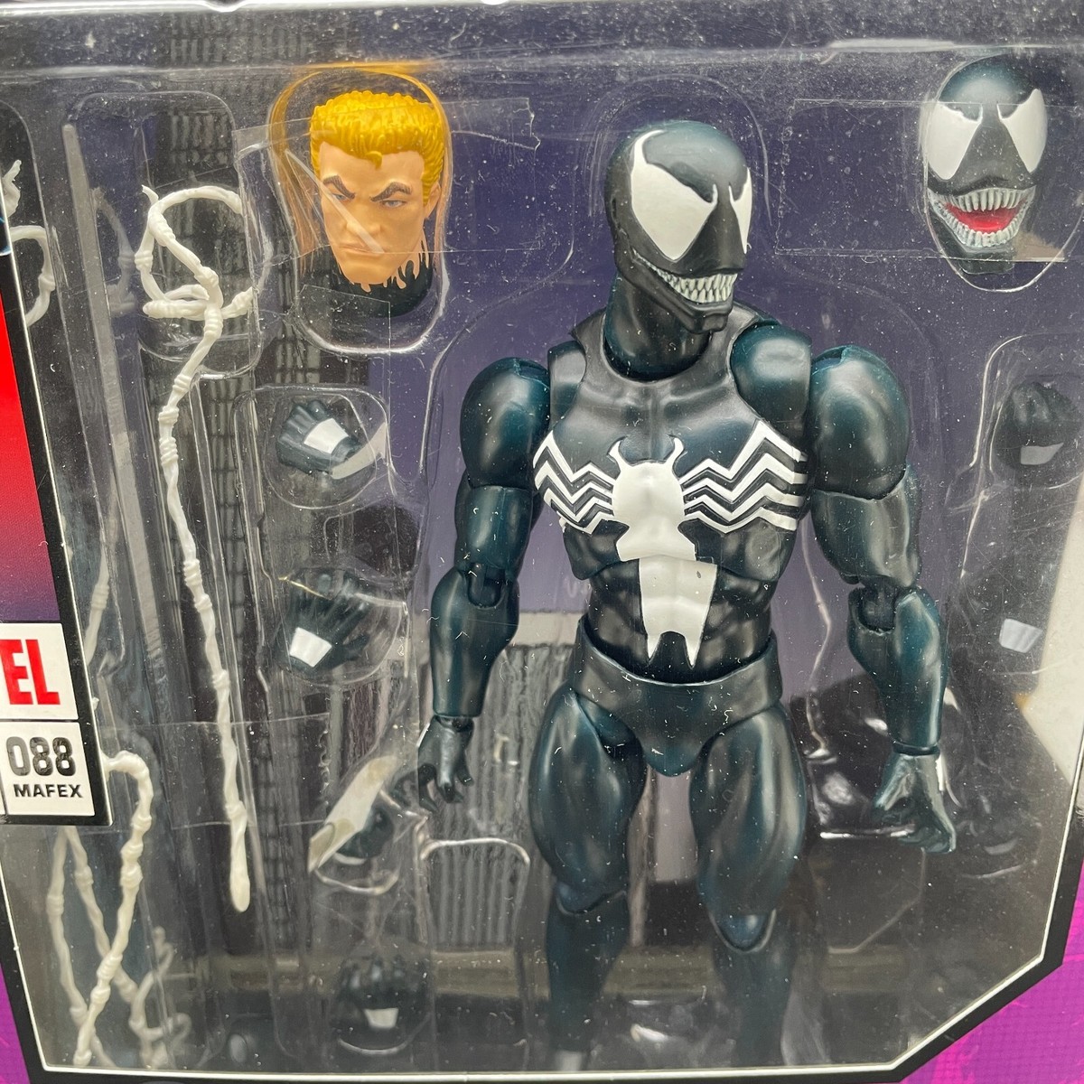 MAFEX スパイダーマン&ヴェノム (COMIC Ver.) 新品】スパイダーマン&ヴェノム COMIC Ver. MAFEX フィギュア - メルカリ