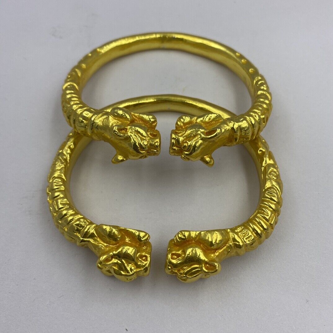 A Pair Refined Copper Gilded Tiger Chivalrous Head Bracelet A Pair Refined Copper Gilded Tiger Chivalrous Head Bracelet