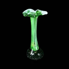 GIA SSTAR BOHEMIAN GLASS HAND MADE EMERALD Swirl Art Vase Ruffled Edge Applied