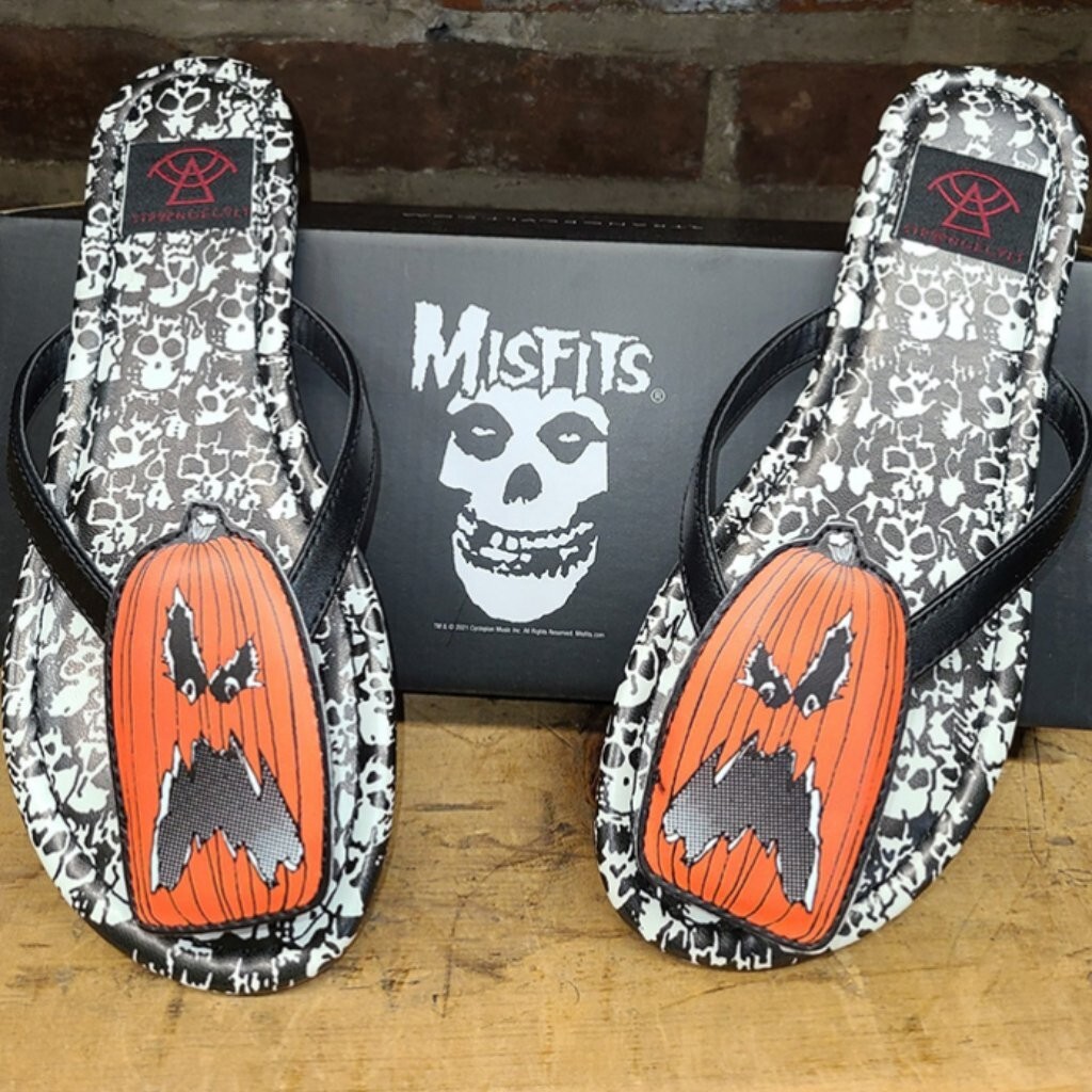 靴 funnyticketLemaire Strange Cvlt MISFITS Halloween Pumpkin Punk Womens Flip