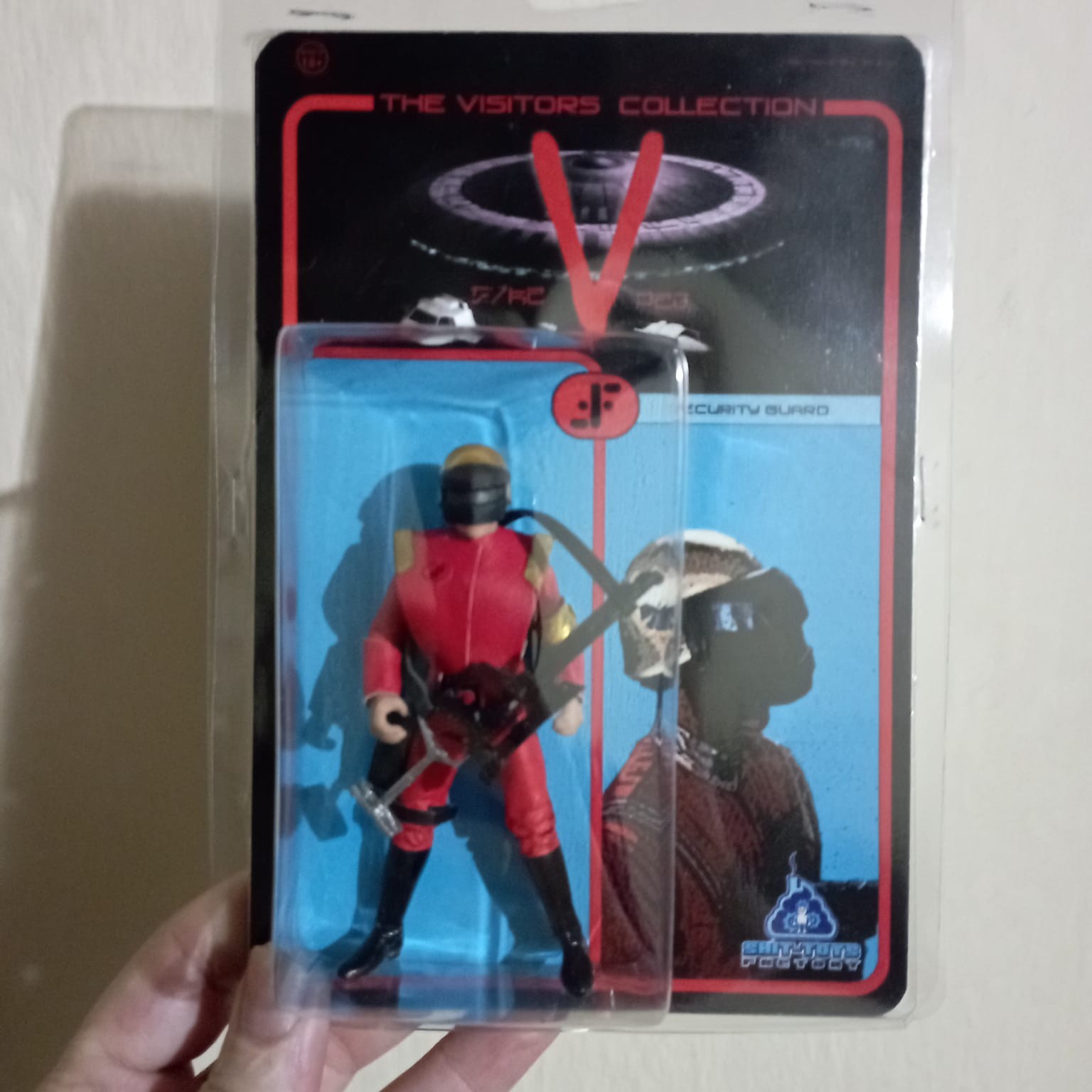 V the final battle visitors 3.75' set x 3 toys Commander, Lieutenant, Security.