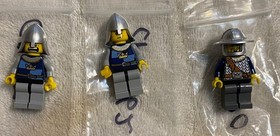 Lego - 6 Mini-Figures & Weapons For Castle  Set 7041 "Troll Battle Wheel"