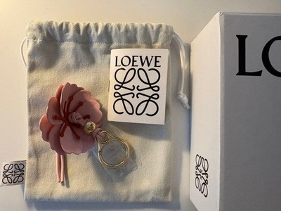 LOEWE ロエベ　クラフテッド　ワールド　原宿　限定　バッグ チャーム　サクラ LOEWE Cherry Blossom Charm Harajuku Limited edition Crafted World