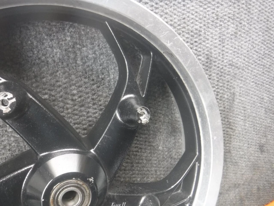 01 Buell Blast 前轮直轮 R83 — 第 3/4 张图片