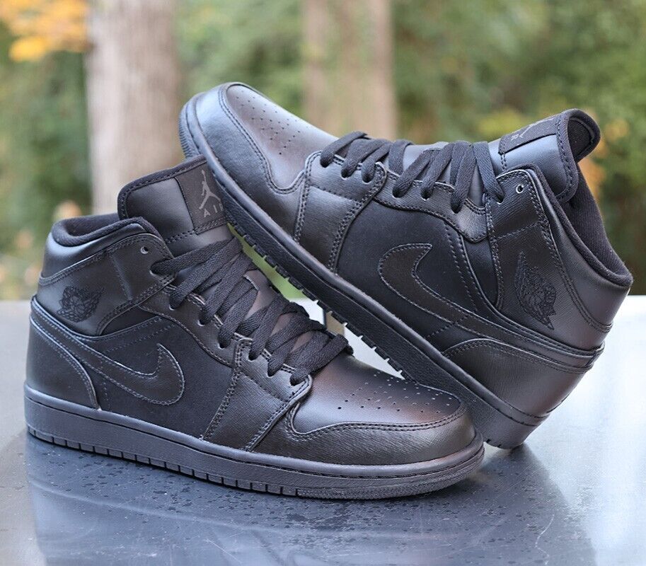 Size 9.5 - Air Jordan 1 2013 Mid Triple Black for sale Size 9.5 - Air Jordan 1 2013 Mid Triple Black for sale
