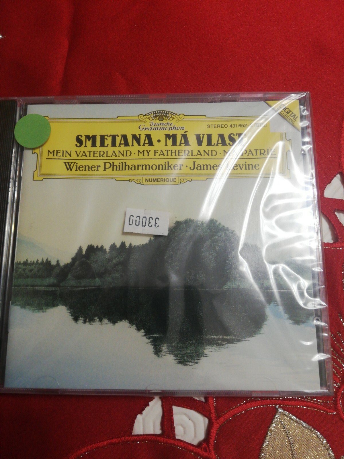 CD Smetana - Má Vlast.       90