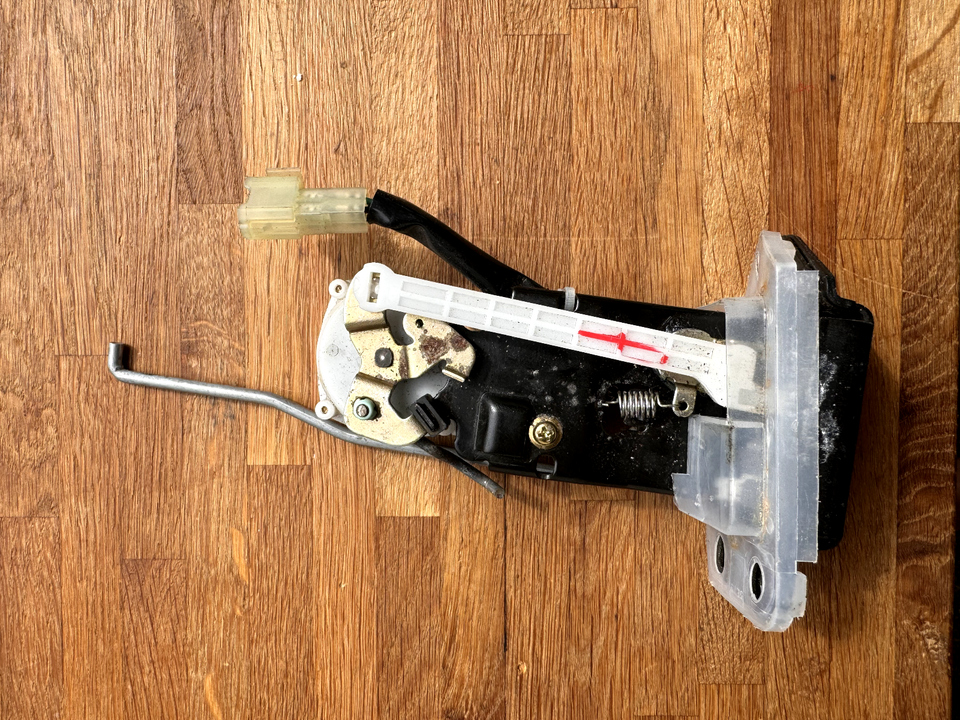 VAUXHALL AGILA A SUZUKI WAGON-R REAR TAILGATE BOOT LOCK CATCH MECHANISM ...