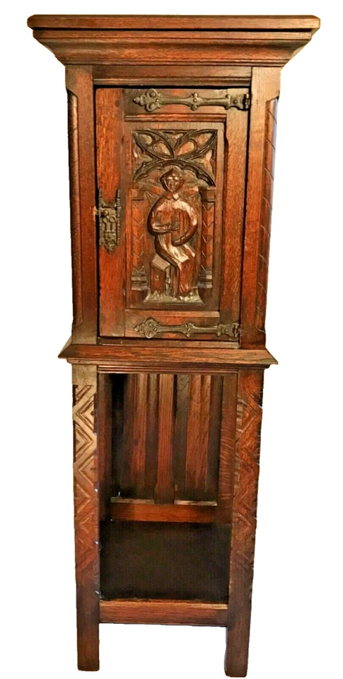 Armário antigo francês ou belga esculpido em carvalho gótico sacistry ou vestimenta 51,5” H - Imagem 2 de 4