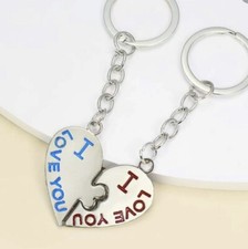 love keychain couple